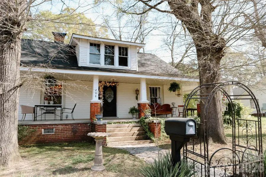208 Locust Street, Kannapolis, NC 28081 - #3