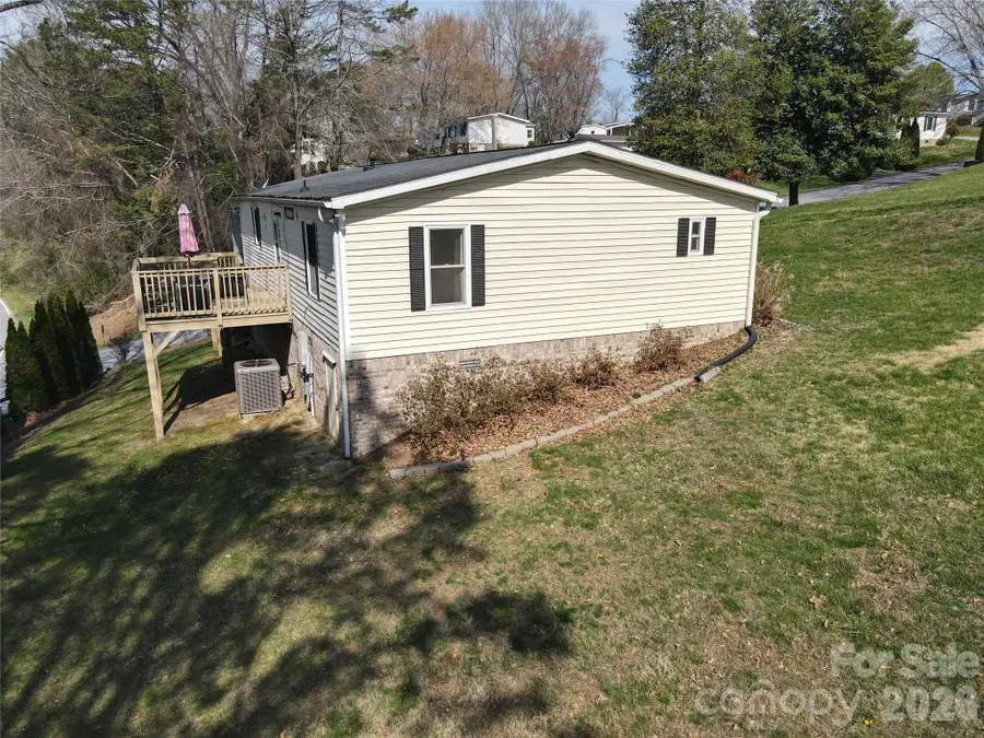 200 Cranbrook Circle, Hendersonville, NC 28792 - #3