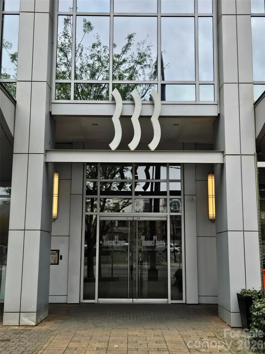 333 W Trade Street, Charlotte, NC 28202 - #2