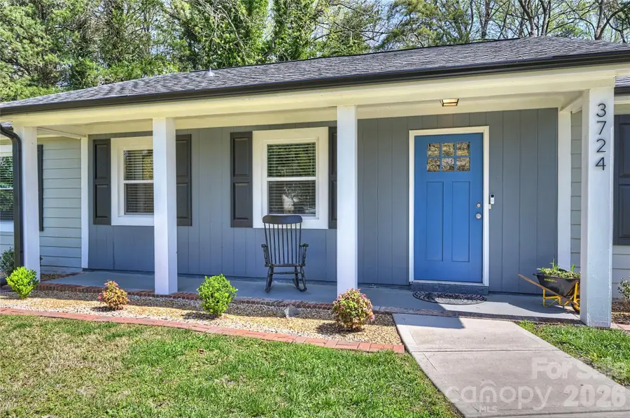 3724 Cobbleridge Drive, Charlotte, NC 28215 - #2