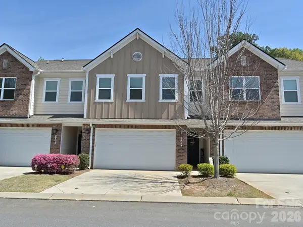 2704 Cregstone Way, Fort Mill, SC 29715