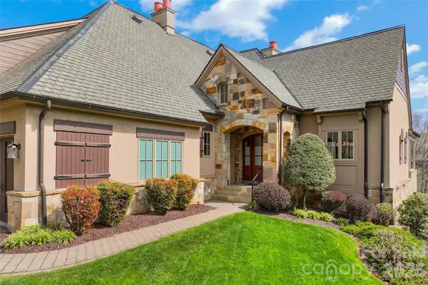 34 Foxbridge Way, Arden, NC 28704