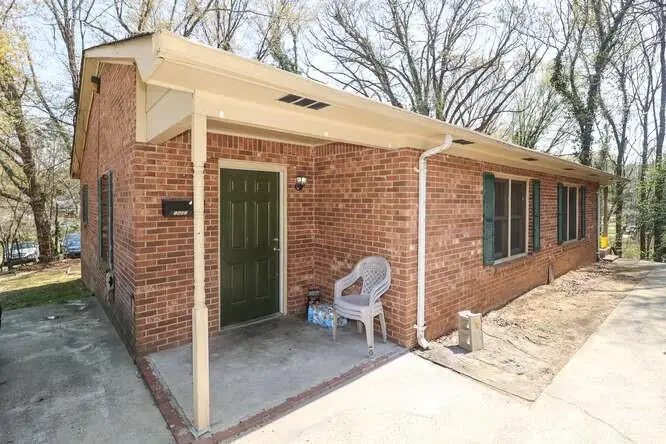 1401 W Mauney Avenue, Gastonia, NC 28052 - #2