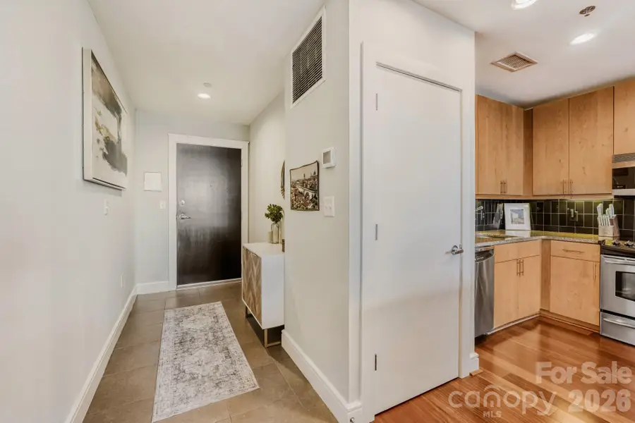 333 W Trade Street W #1105, Charlotte, NC 28202 - #3