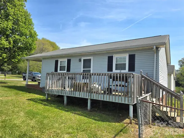 220 E Alabama Avenue, Bessemer City, NC 28016