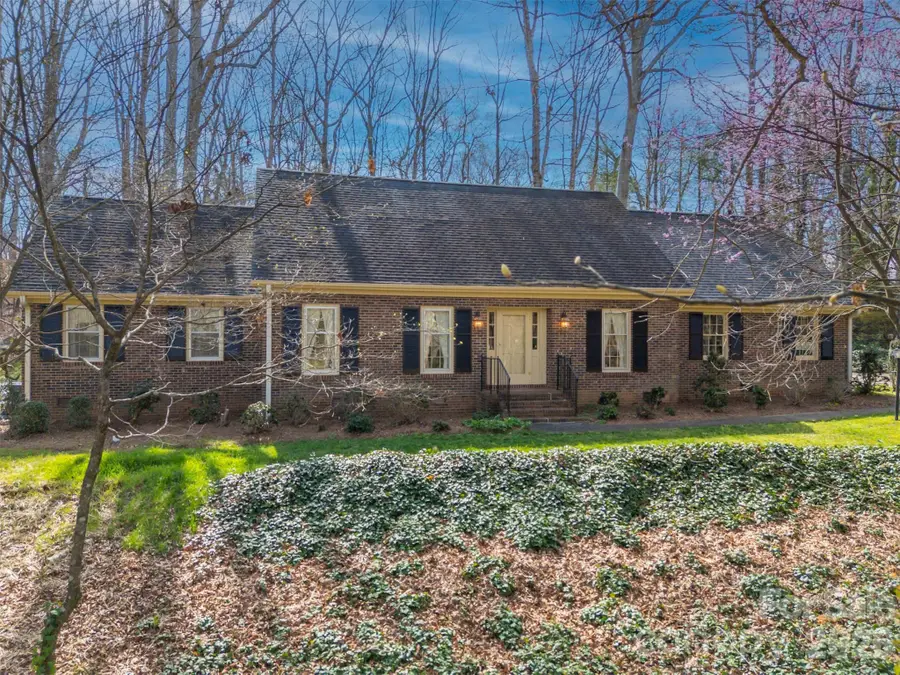 277 Forest Hills Circle, Rutherfordton, NC 28139 - #2