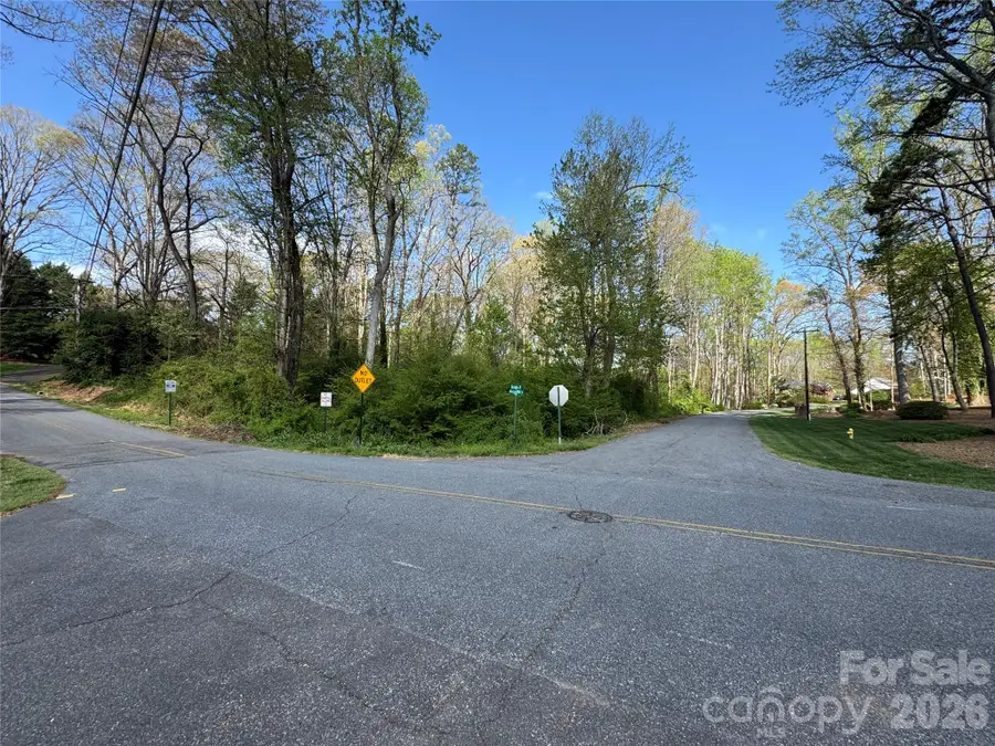 360 Gleneagles Road W, Statesville, NC 28625 - #2