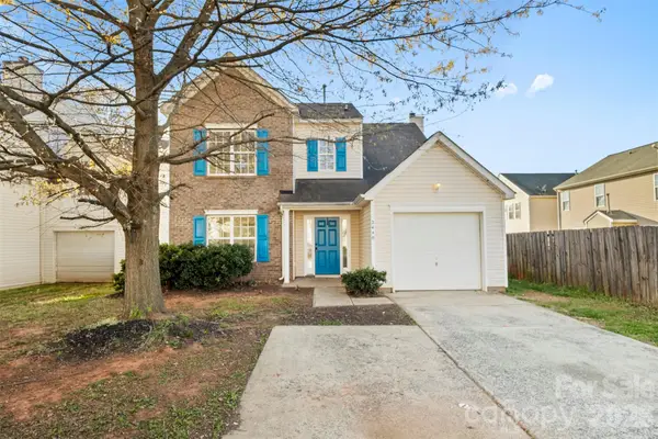 2440 Reid Oaks Drive, Charlotte, NC 28208