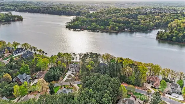 3217 Lake Pointe Drive, Belmont, NC 28173