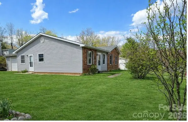 20 Mount Carmel Drive, Asheville, NC 28806