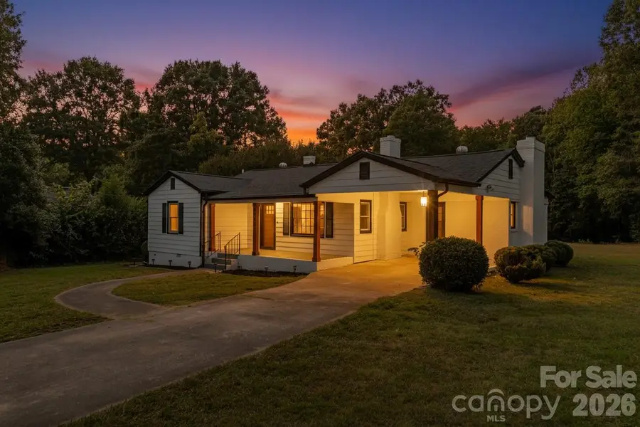 8000 Chapman Street, Charlotte, NC 28216 - #3