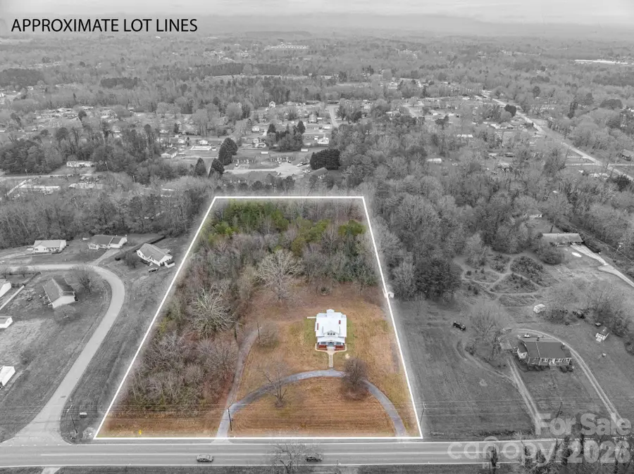 2645 Kool Park Road Ne, Hickory, NC 28601 - #2