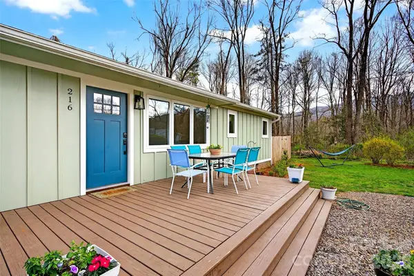216 Vance Avenue, Black Mountain, NC 28711