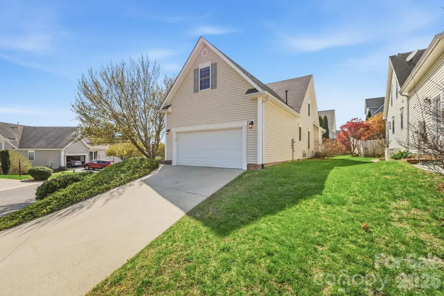 8 Sweet Gum Drive, Asheville, NC 28805 - #2