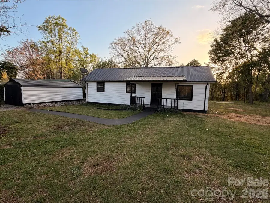 201 Cape Hickory Road, Long View, NC 28601 - #2