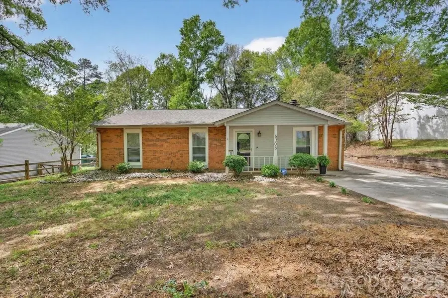 6308 Pineburr Road, Charlotte, NC 28211 - #2