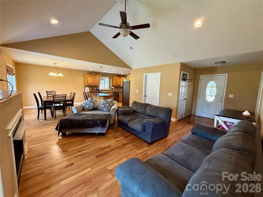 510 E Carpenter Street, Maiden, NC 28650 - #3