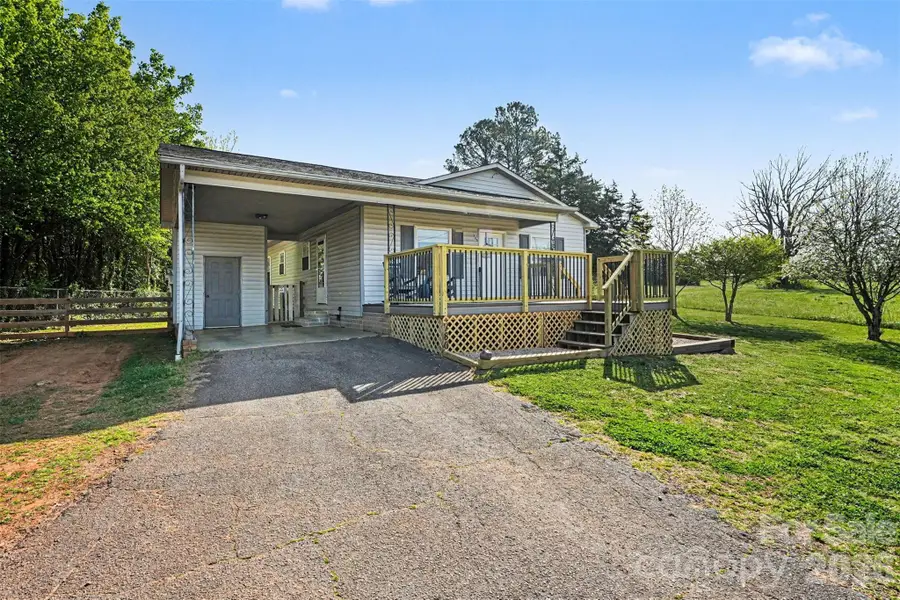 780 Saint James Church Road, Newton, NC 28658 - #2