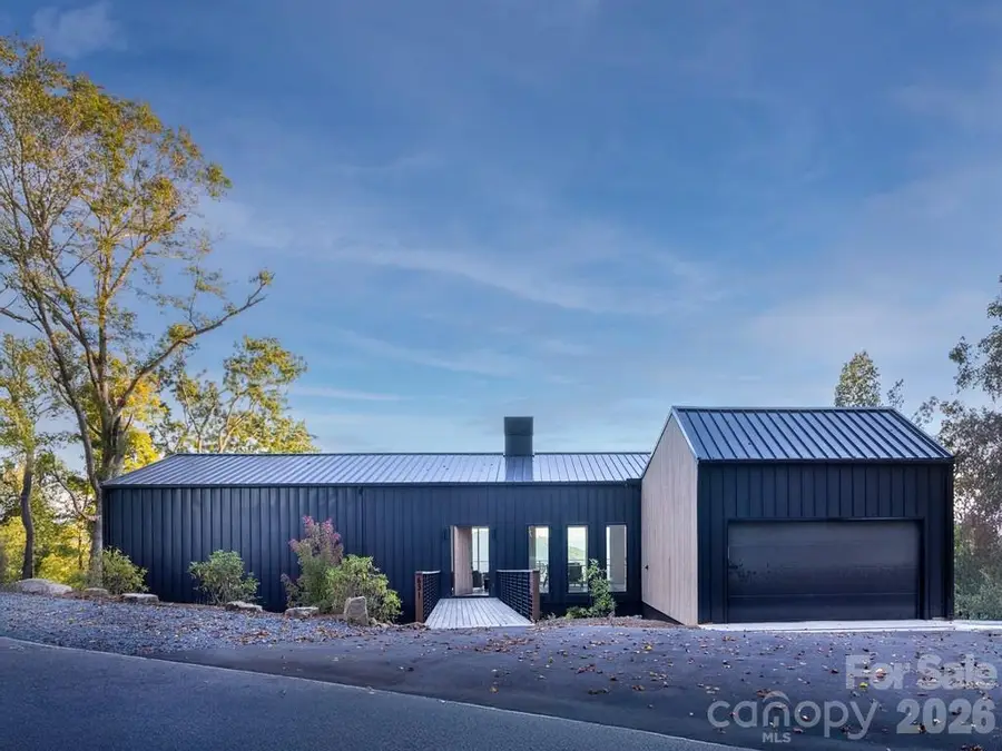 631 Elk Mountain Scenic Highway, Asheville, NC 28804 - #2