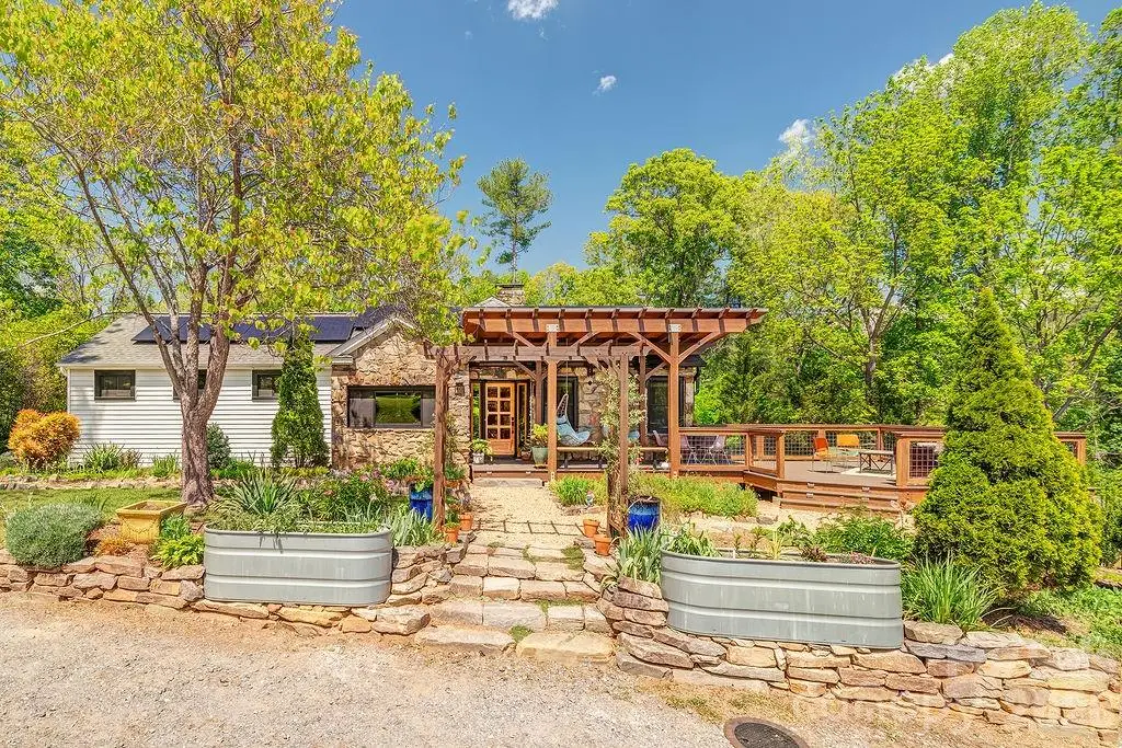 10 Hillendale Road, Asheville, NC 28805 - #1