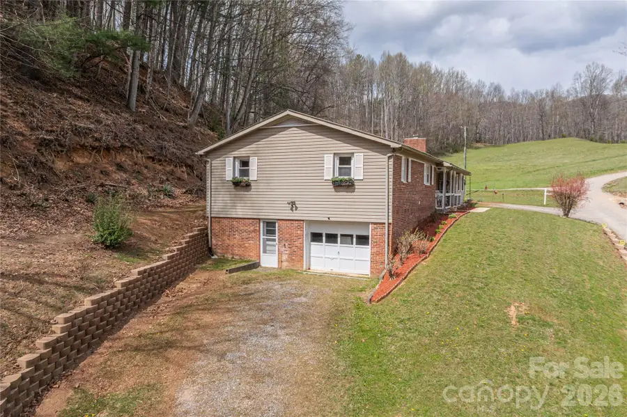 63 Memory Drive, Waynesville, NC 28786 - #3
