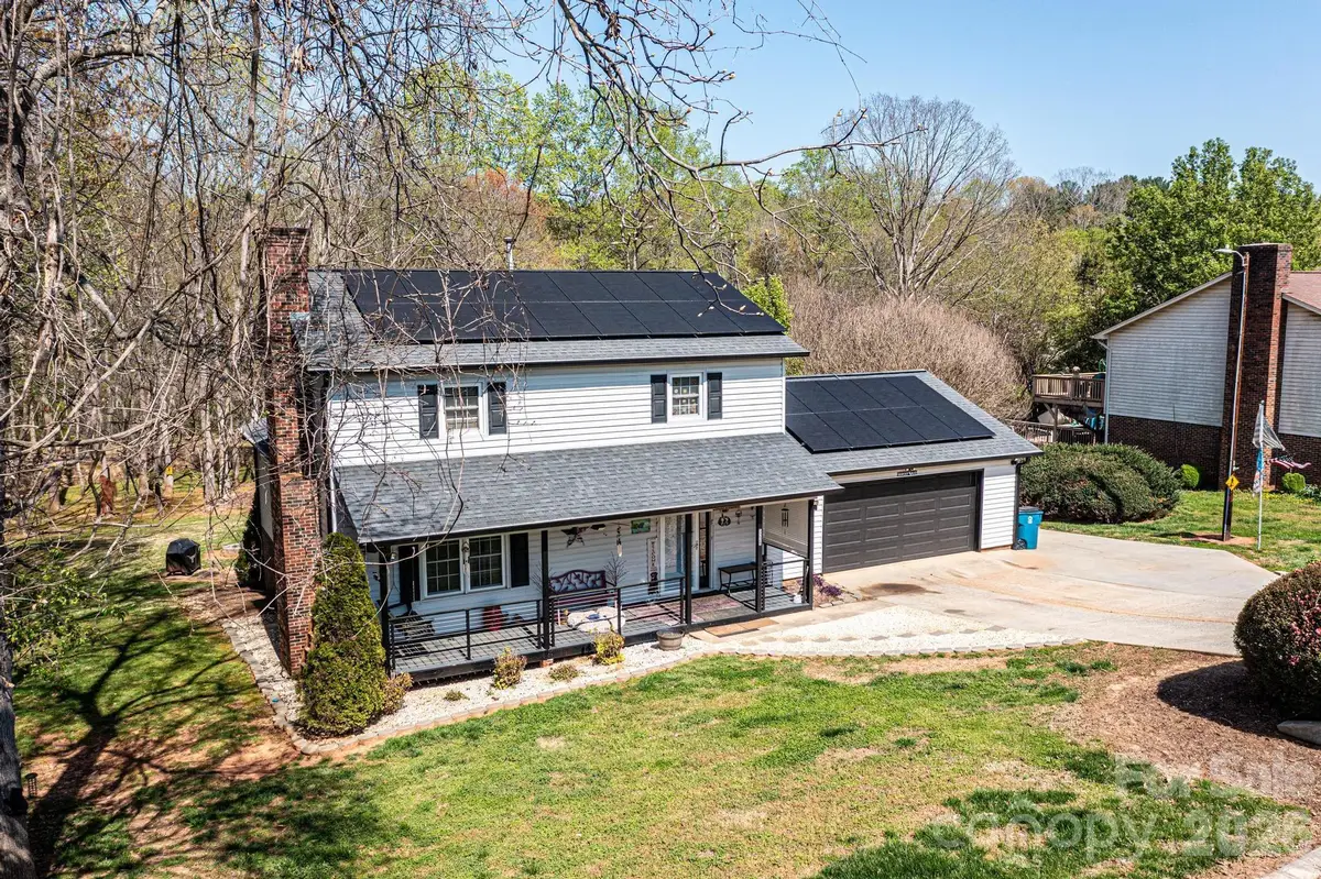 3229 15th Avenue Ne, Conover, NC 28613 - #1