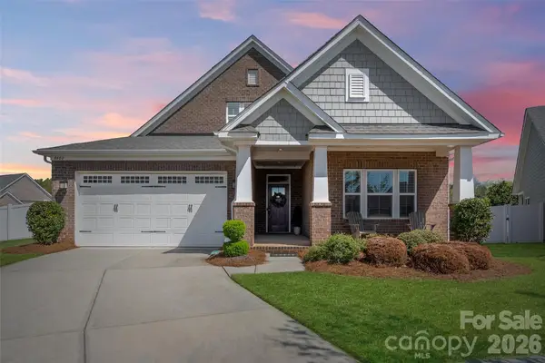 8400 Bretton Woods Drive, Charlotte, NC 28227