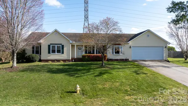 1315 Pear Drive, Conover, NC 28613