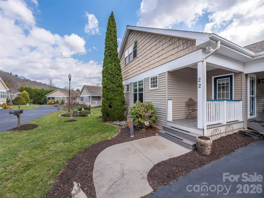 22 Cottage Loop, Waynesville, NC 28785 - #3