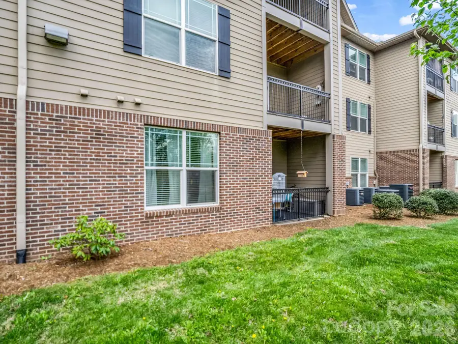 142 Brickton Village Circle #106, Fletcher, NC 28732 - #3