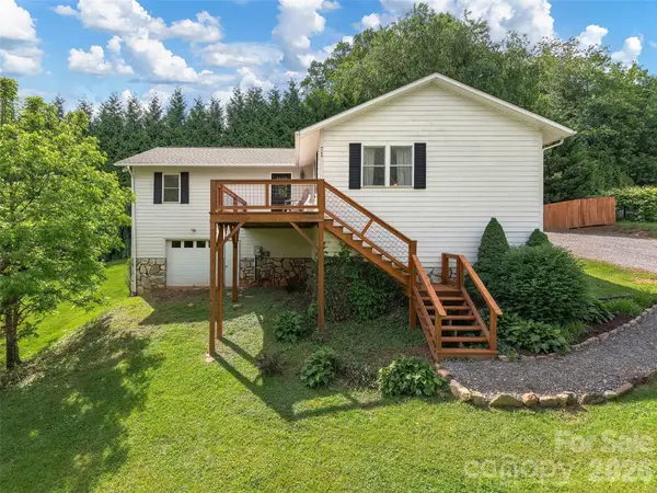 71 Midnight Lane, Waynesville, NC 28786