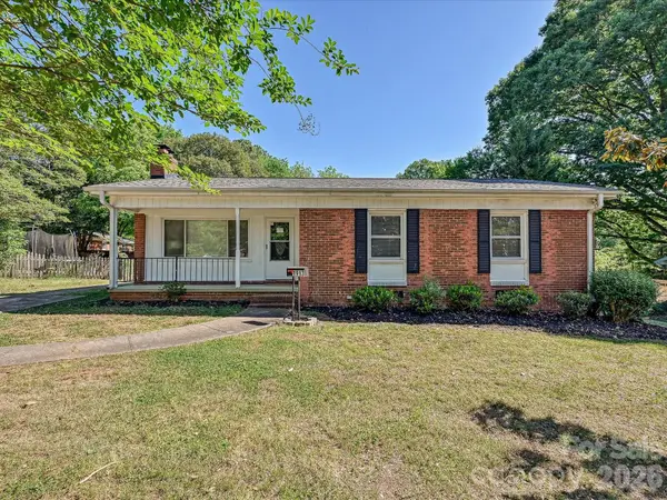 1913 Optimist Lane, Charlotte, NC 28205