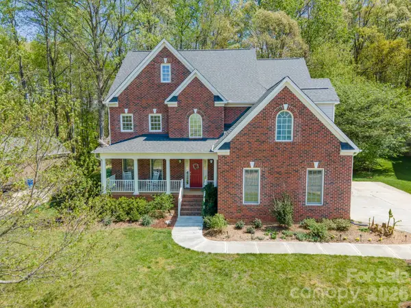 152 Fernbrook Drive, Mooresville, NC 28117