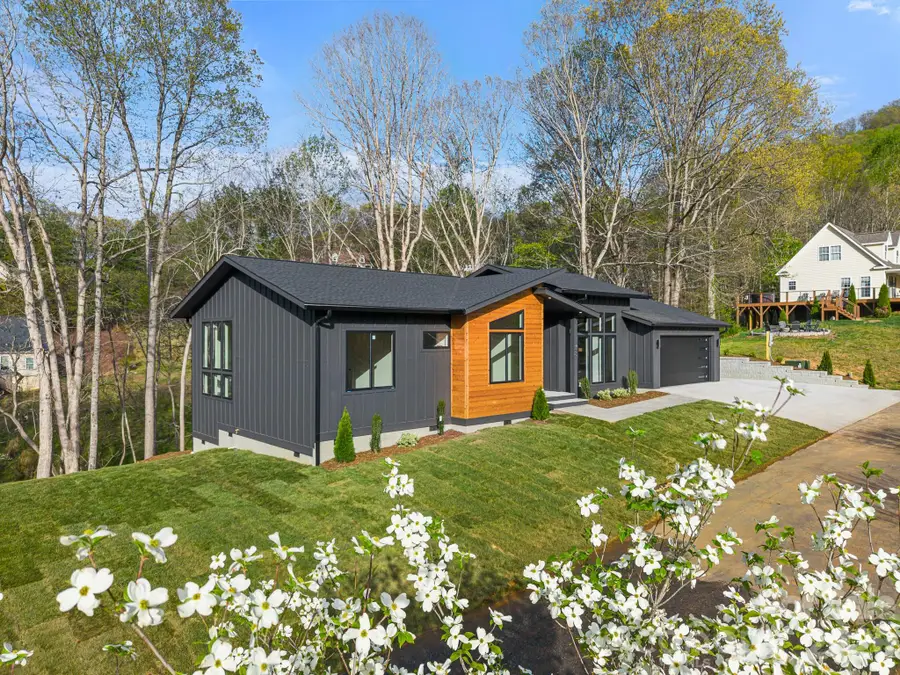 28 Lauren Lane #19, Candler, NC 28715 - #3