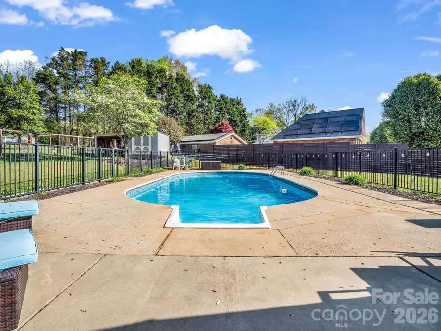 102 Knoll Court, Belmont, NC 28012 - #3