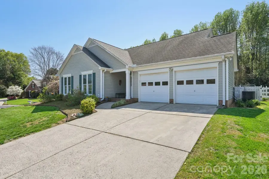 3661 Lake Spring Avenue Nw, Concord, NC 28027 - #3