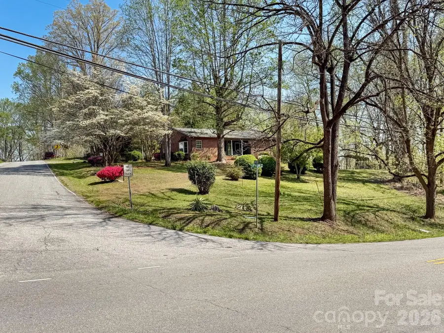 1401 E Union Street, Morganton, NC 28655 - #2