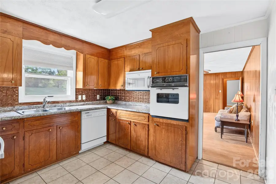 821 Woods Drive, Statesville, NC 28677 - #2