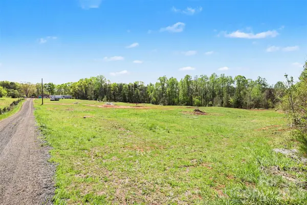 221 Cullen Lane, Statesville, NC 28625