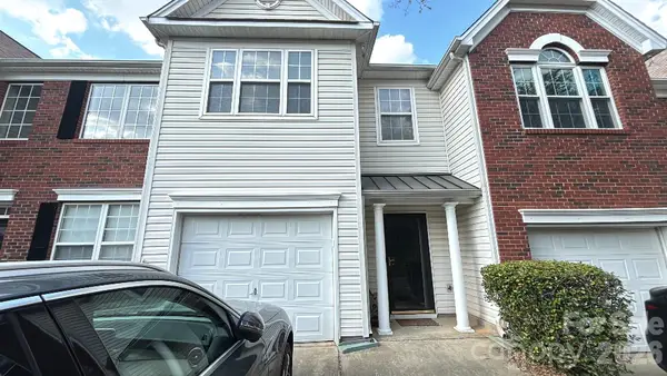 3915 Glenlea Commons Drive, Charlotte, NC 28216