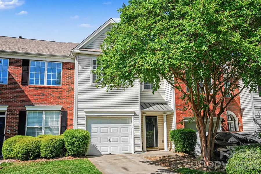 3915 Glenlea Commons Drive, Charlotte, NC 28216 - #2
