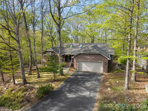31 Udvawadulisi Court, Brevard, NC 28712