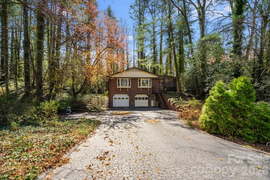 154 Surry Lane, Hendersonville, NC 28791 - #3