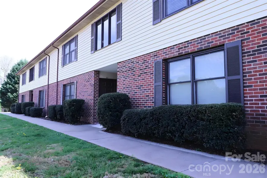 525 SW 12th Street Sw #29, Hickory, NC 28602 - #2