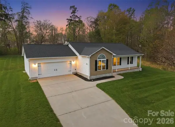 217 Winding Cedar Drive, Statesville, NC 28677