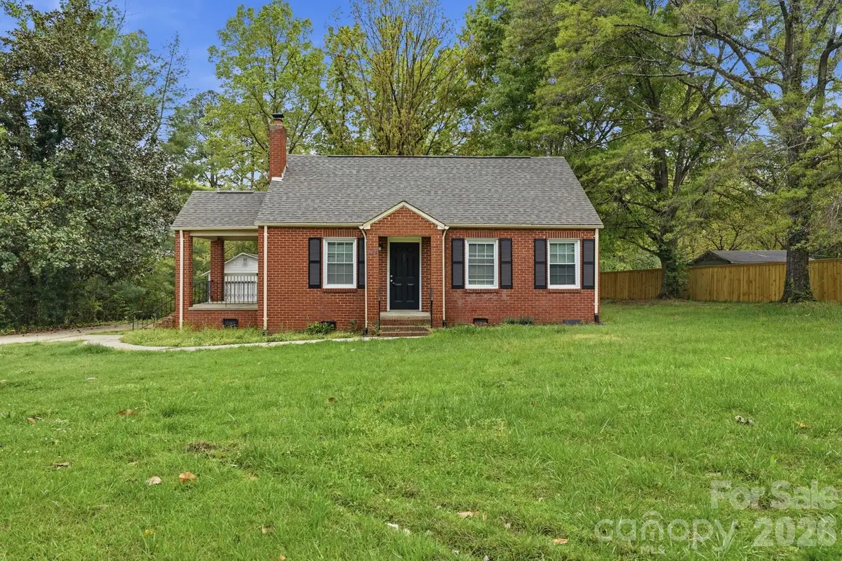 8825 Mcclure Circle, Charlotte, NC 28216 - #1