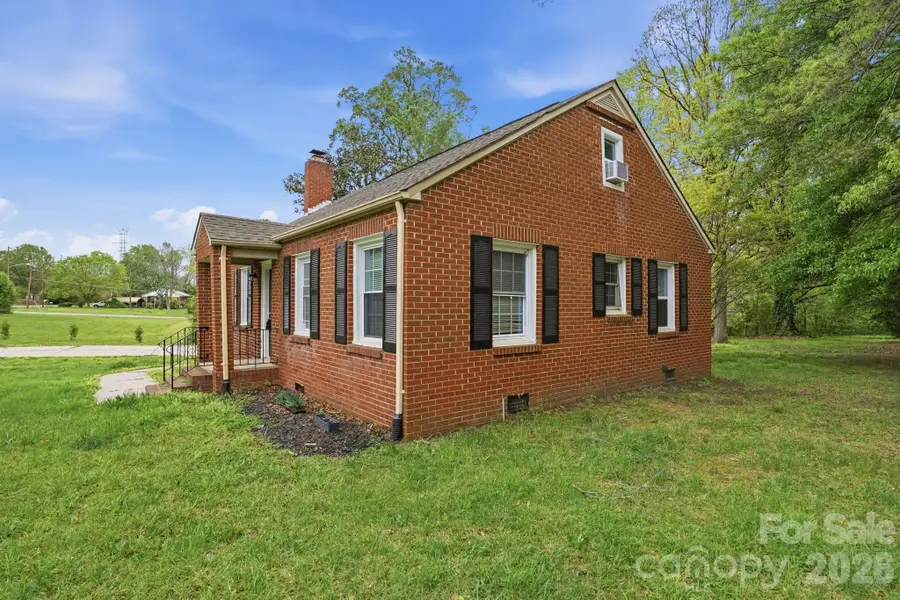 8825 Mcclure Circle, Charlotte, NC 28216 - #3