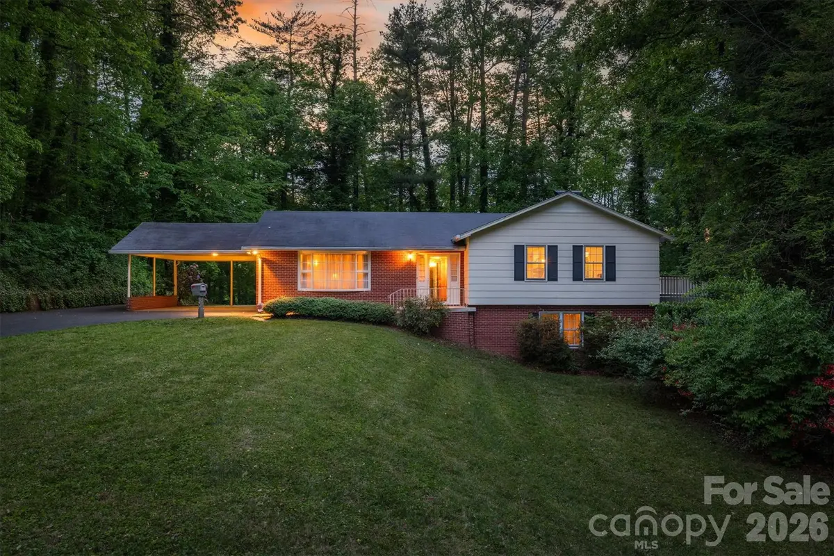 118 Maehill Place Sw, Lenoir, NC 28645 - #1