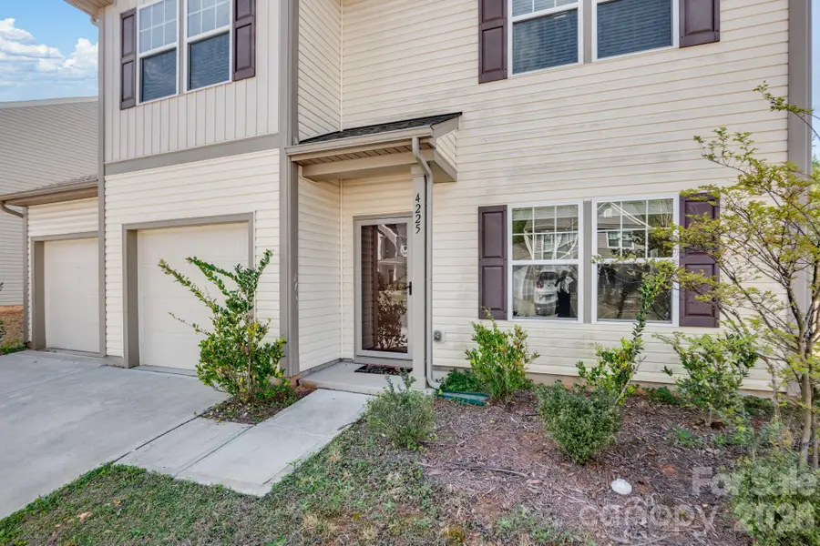 4225 Stockbrook Drive, Charlotte, NC 28215 - #2