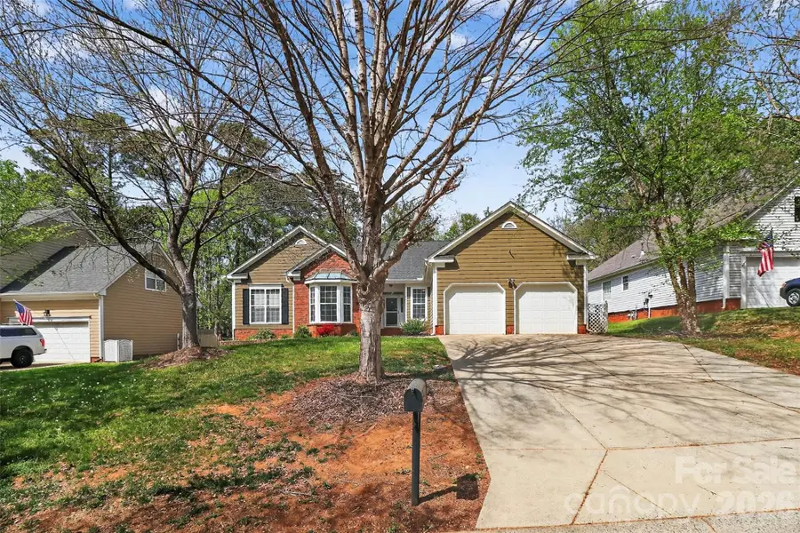 10631 Jardin Way, Charlotte, NC 28215 - #2